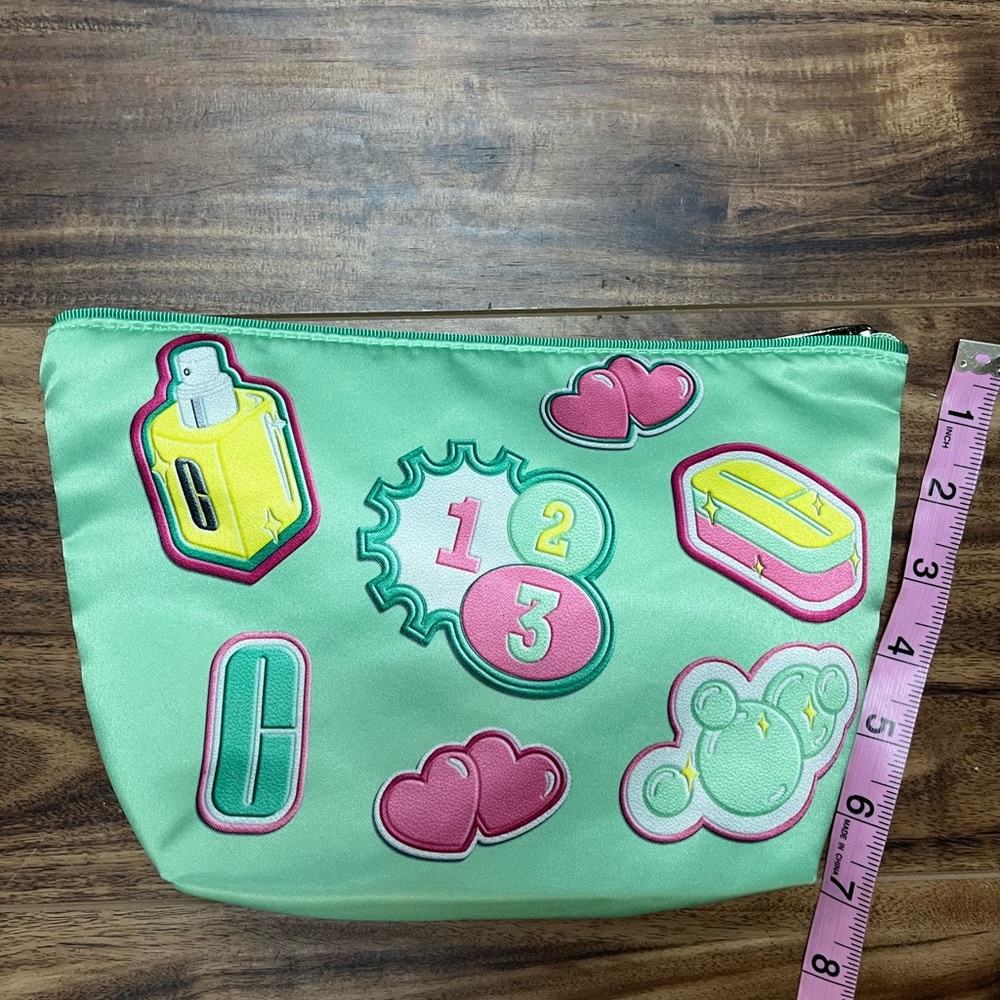 Clinique makeup 7 piece gift set, new